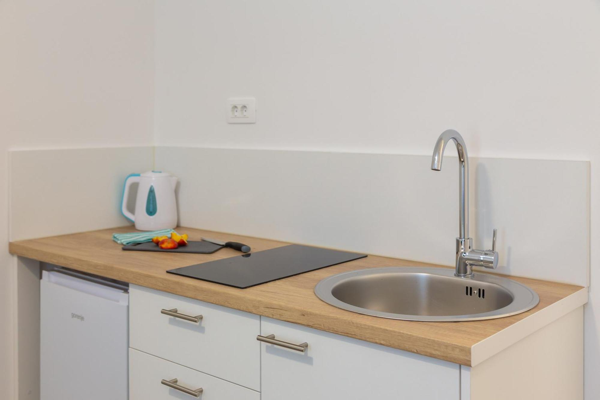 Beachfront Apartments Providenca With Free Parking Makarska Pokój zdjęcie
