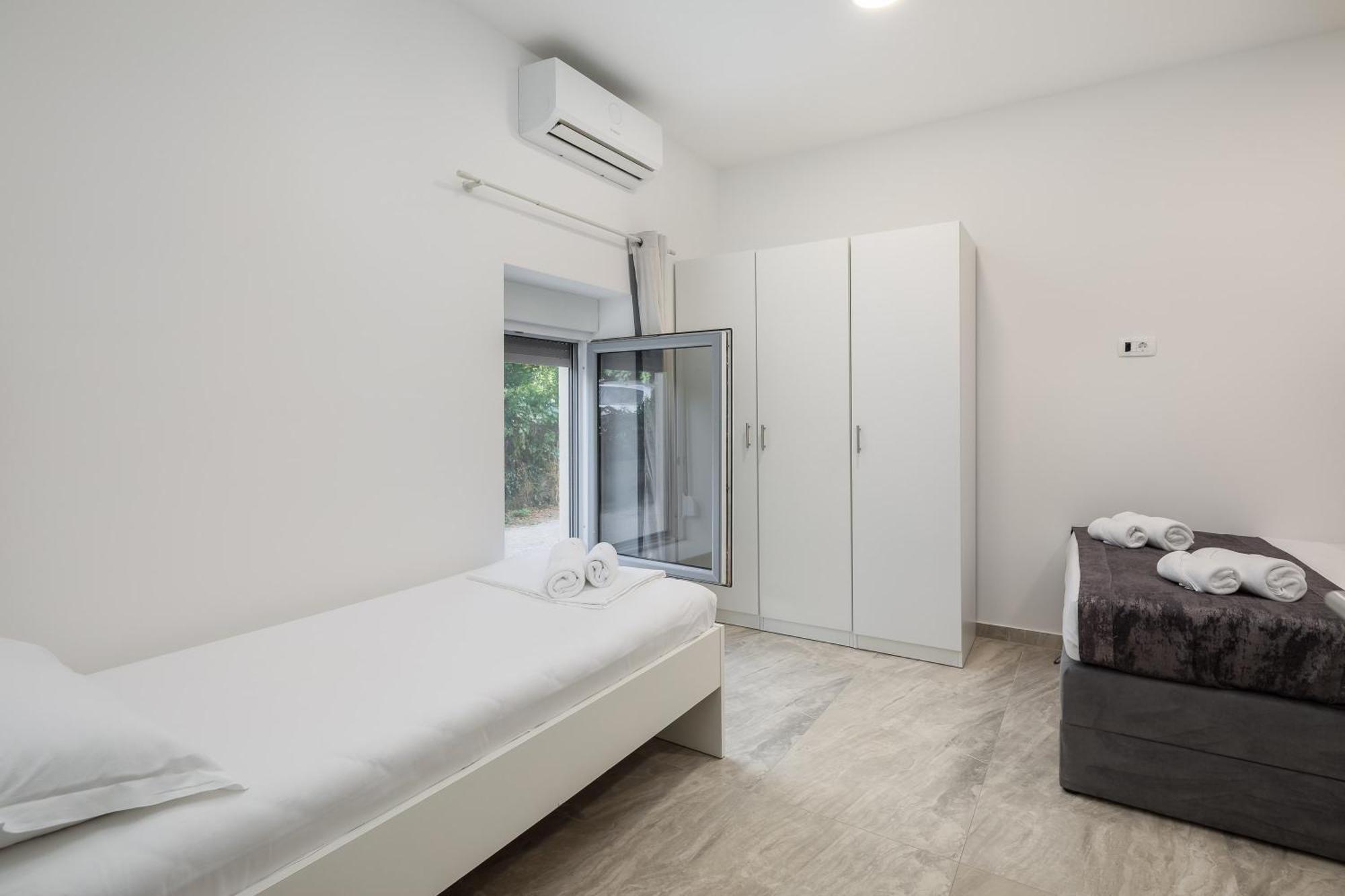 Beachfront Apartments Providenca With Free Parking Makarska Pokój zdjęcie