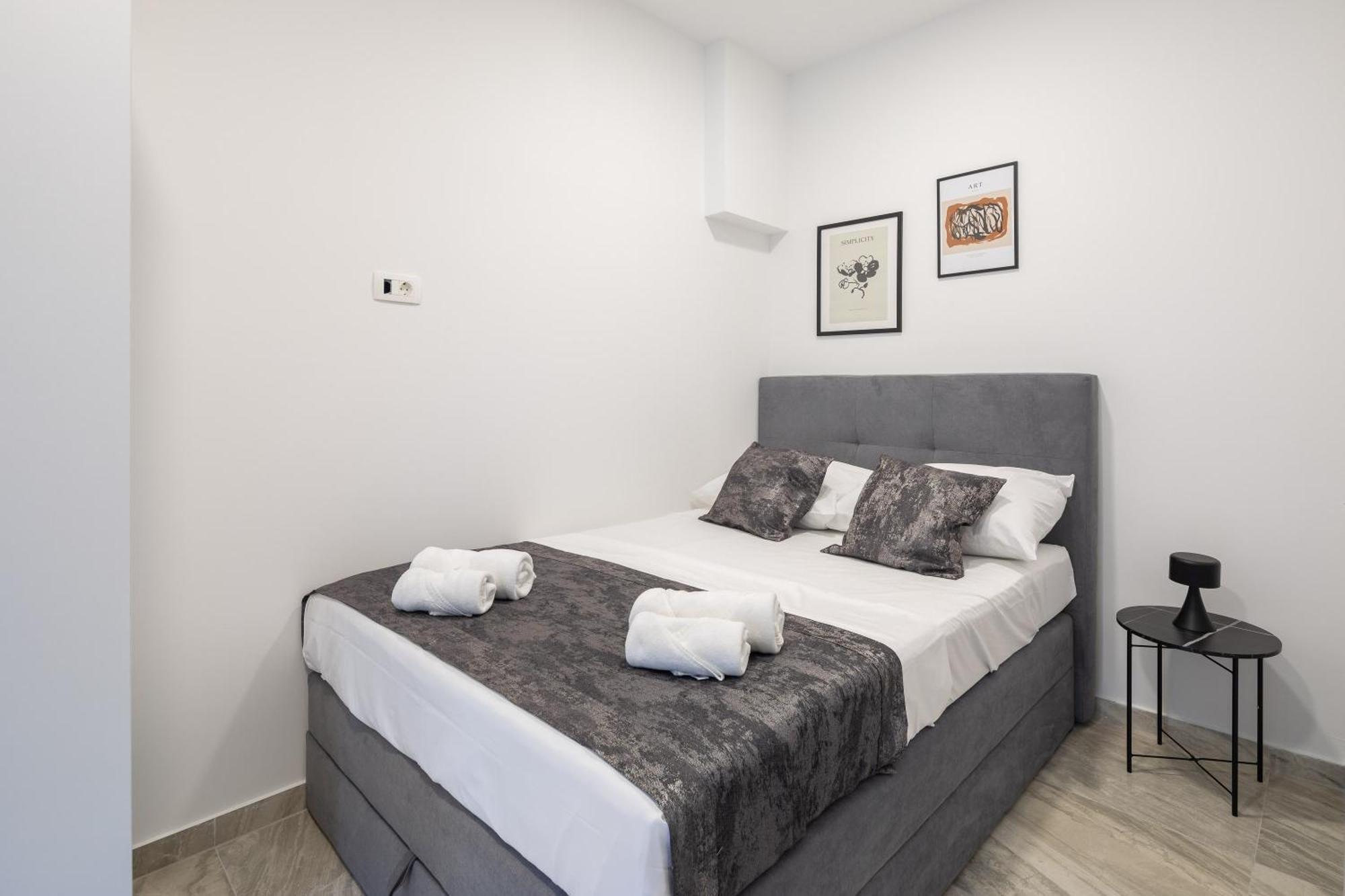 Beachfront Apartments Providenca With Free Parking Makarska Pokój zdjęcie