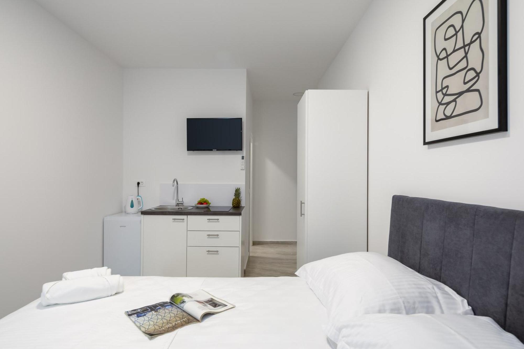 Beachfront Apartments Providenca With Free Parking Makarska Pokój zdjęcie