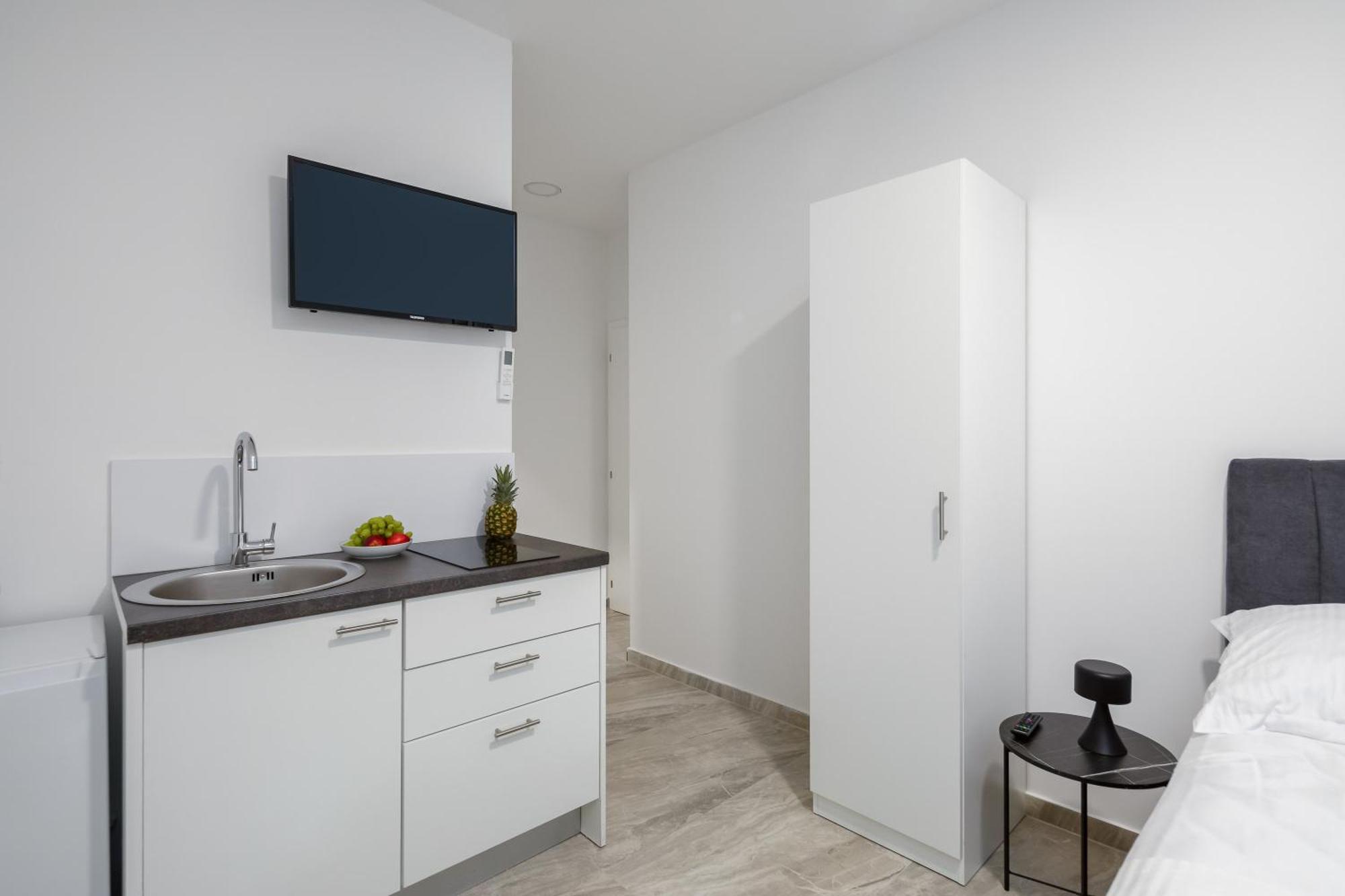 Beachfront Apartments Providenca With Free Parking Makarska Pokój zdjęcie