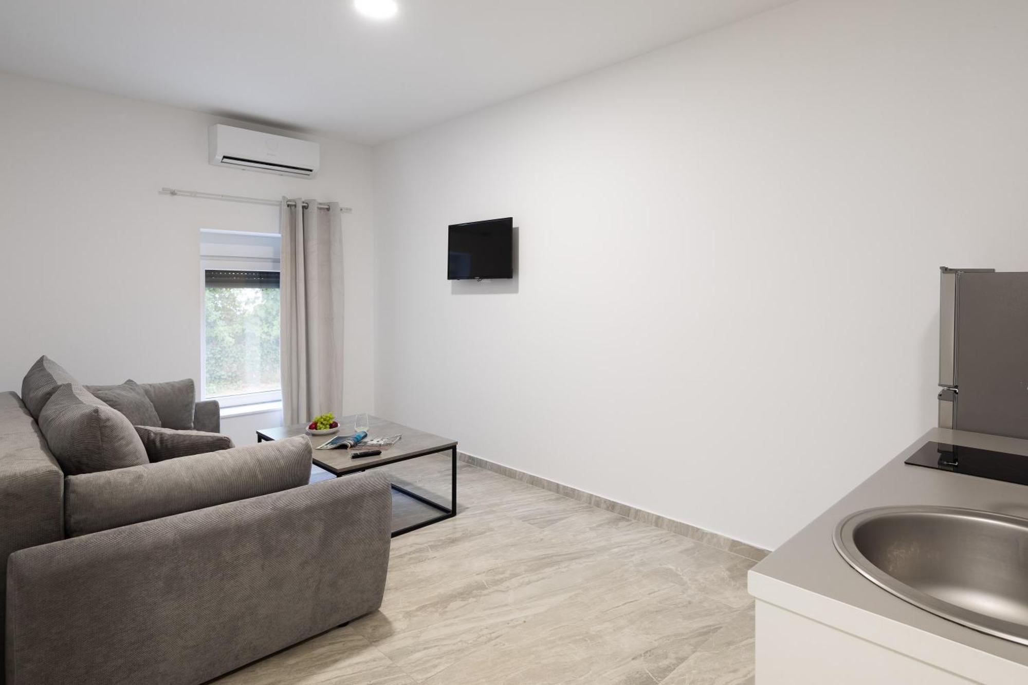 Beachfront Apartments Providenca With Free Parking Makarska Pokój zdjęcie